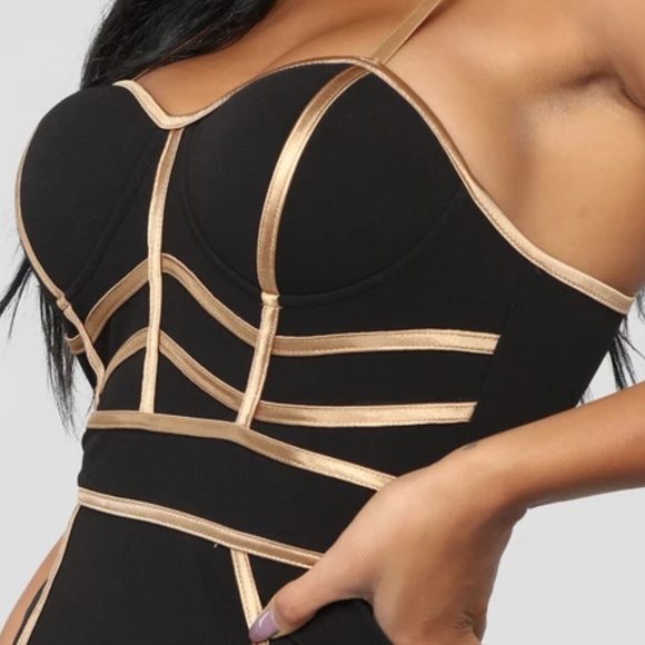 Black Dress - Picture 5 of 5